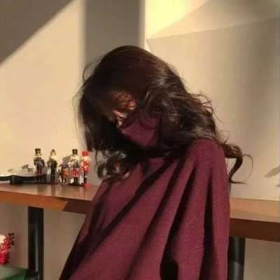 抖音红色系女生头像手绘|抖音最火的情侣头像红色系