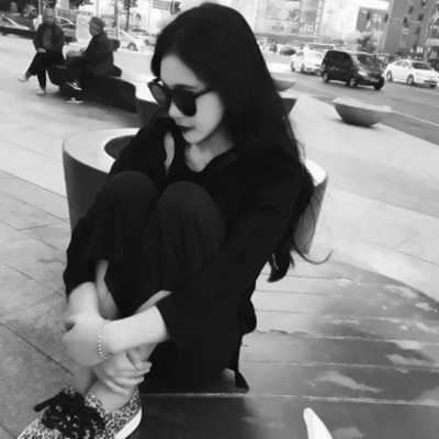 可盐可甜的女生头像动漫（可盐可甜的女生头像真人）