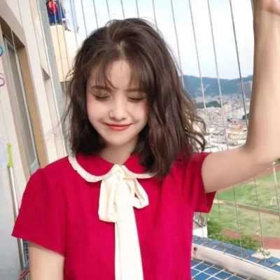 抖音红色系女生头像手绘|抖音最火的情侣头像红色系