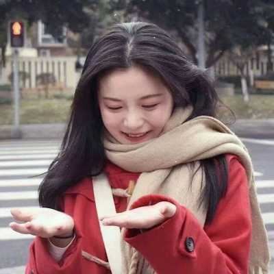 抖音红色系女生头像手绘|抖音最火的情侣头像红色系