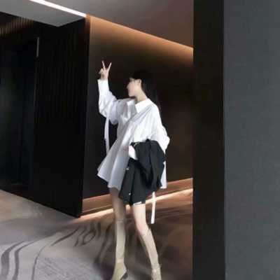 可盐可甜的女生头像动漫（可盐可甜的女生头像真人）