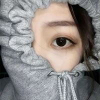 只露眼睛的女生头像_头像女生露脸可爱