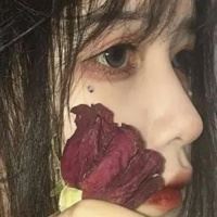 只露眼睛的女生头像_头像女生露脸可爱