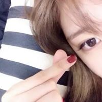 只露眼睛的女生头像_头像女生露脸可爱