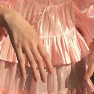 森系不露脸的头像女生_唯美复古森系女生头像不露脸