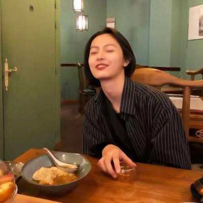 甜美俏皮可爱女生头像_俏皮的女生头像