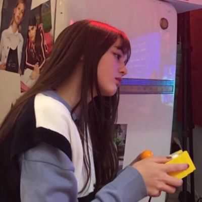 气质的女生头像（气质女生头像高清图片最新）