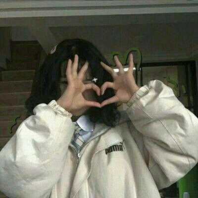 甜美俏皮可爱女生头像_俏皮的女生头像