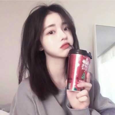 女生白色唯美头像-特别美丽的女生头像