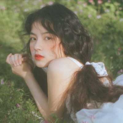 唯美复古森系女生头像_复古森系女生头像动漫