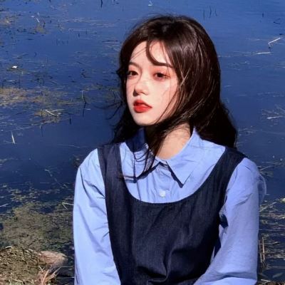 港风的女生头像-头像女生简单气质港风