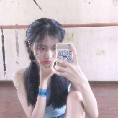 甜美俏皮可爱女生头像_俏皮的女生头像