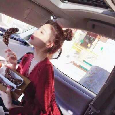 甜美俏皮可爱女生头像_俏皮的女生头像