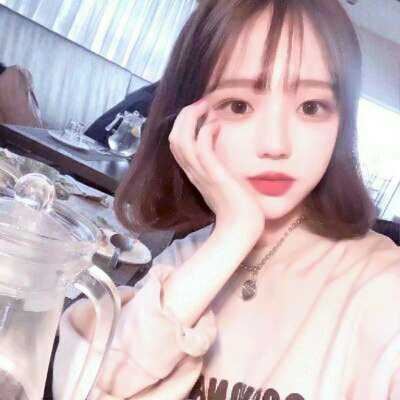 女生白色唯美头像-特别美丽的女生头像