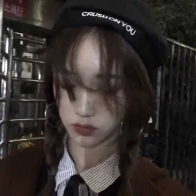 气质的女生头像（气质女生头像高清图片最新）
