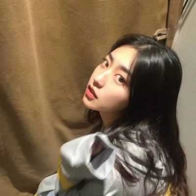 气质的女生头像（气质女生头像高清图片最新）