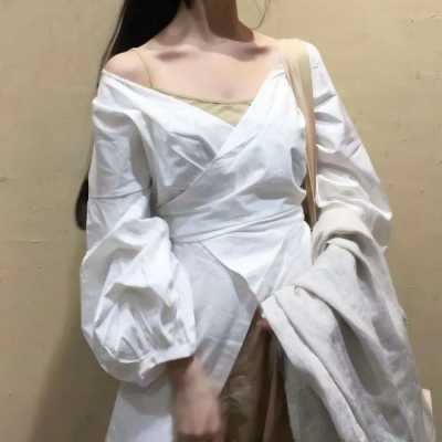 女头部位不露脸头像_女生头像上半身不露脸