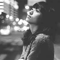 伤感头像女黑白图片 好看的头像图片女生背影伤感黑白
