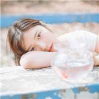 具有文艺气息的女生头像（文艺清新气质女生头像）
