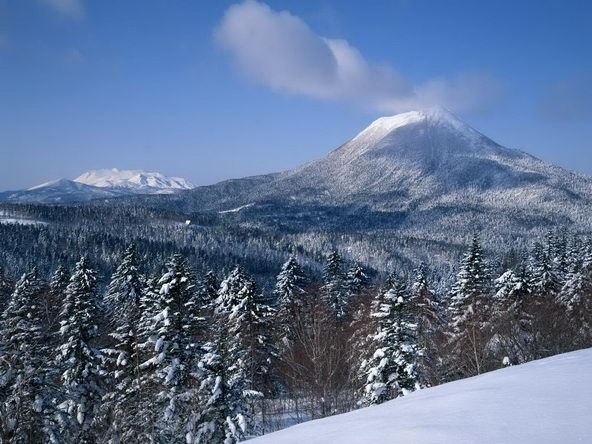 云南丽江玉龙雪山高清风景壁纸图片