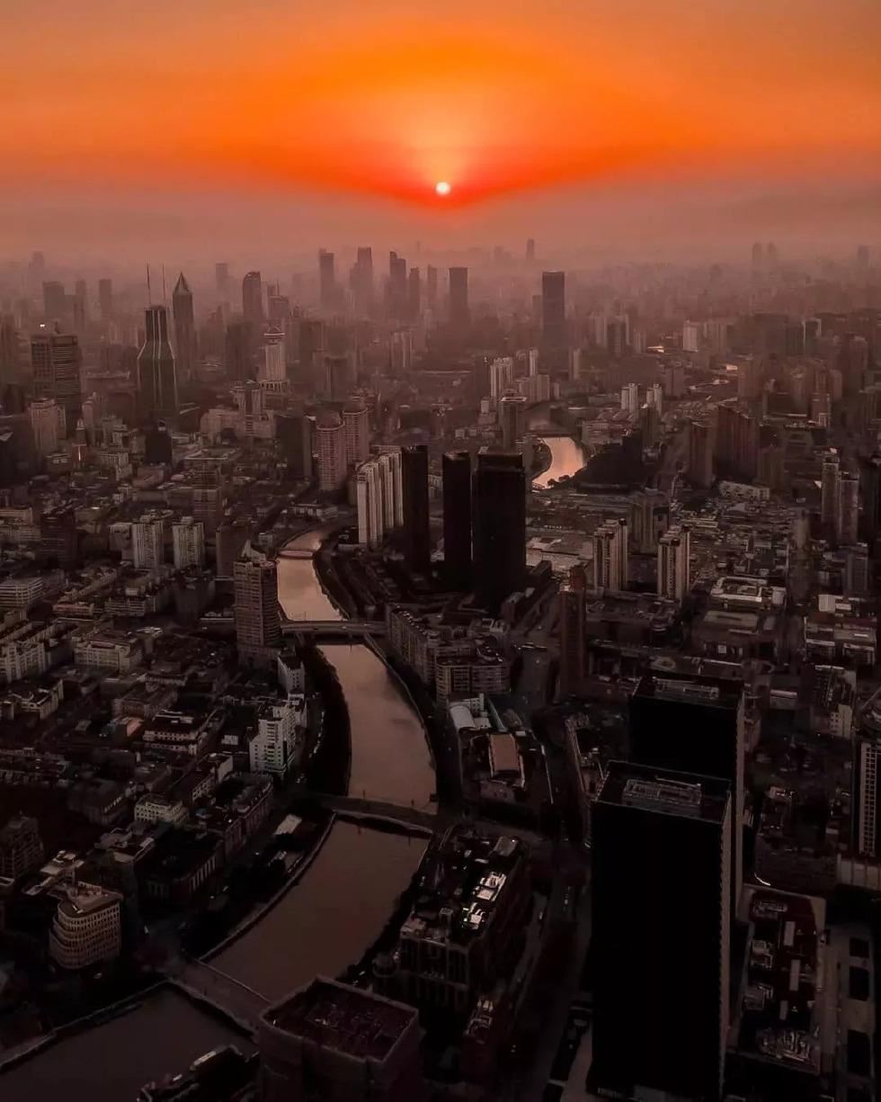 超震撼的无人机航拍风景壁纸图片