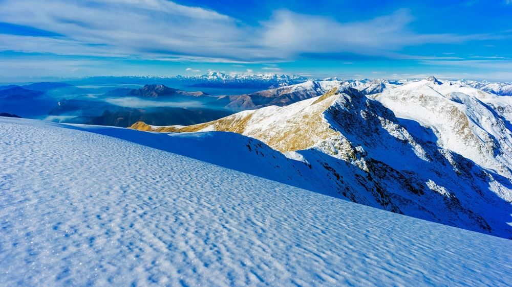 多洛米蒂国家公园雪景壁纸图片