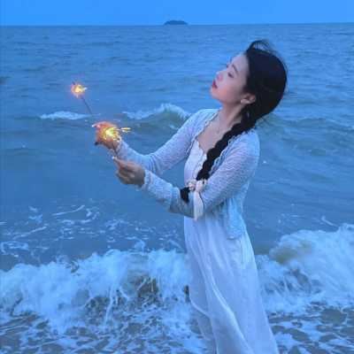 海边网图女生头像-头像女海边高清图片