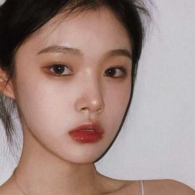 ins可爱女生头像（头像女ins超有个性）