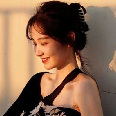 暖色调的治愈系头像女_暖色治愈唯美头像