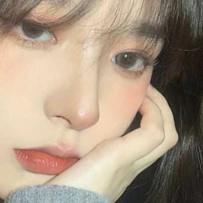 冷艳的女生头像 气质清冷的女生头像