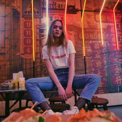 欧美风女生头像高清唯美_欧美个性女孩头像大气大方