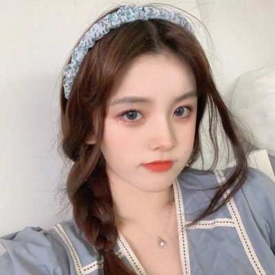 女微信简单气质头像-微信唯美头像女有气质