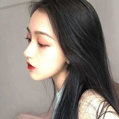 好看的微信女生头像动漫（超好看的微信头像女）