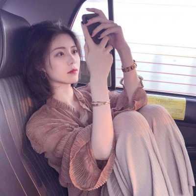 好看的微信女生头像动漫（超好看的微信头像女）