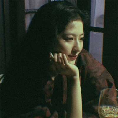 好看的微信女生头像动漫（超好看的微信头像女）