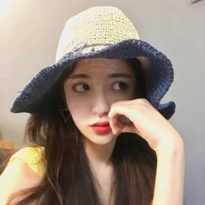 戴帽子的女生头像_戴帽子的女生头像卡通