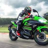 川崎ninja400图片大全壁纸（川崎ninja400壁纸）