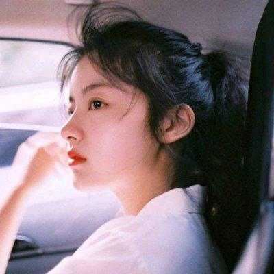 冷艳气质女生头像动漫 冷艳的女生头像