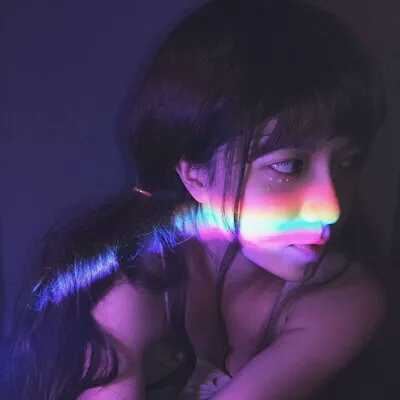 紫色系可爱美女心头像 紫色可爱女生头像