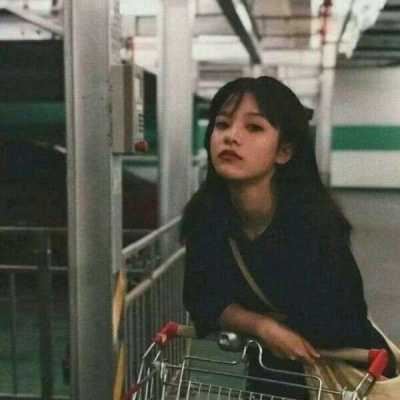 冷艳气质女生头像动漫 冷艳的女生头像