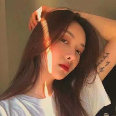 微信头像图片女唯美新款（微信头像图片最新款女）
