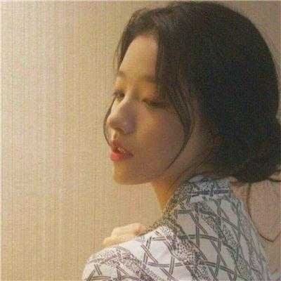 冷艳气质女生头像动漫 冷艳的女生头像