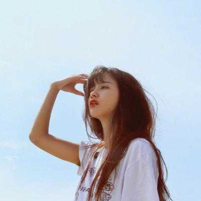 唯美蓝色系女生头像（超仙气的意境蓝色系女头像）