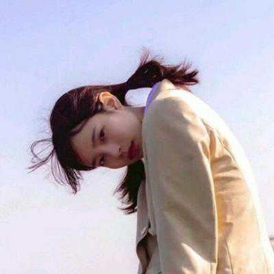 唯美蓝色系女生头像（超仙气的意境蓝色系女头像）