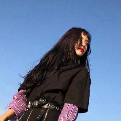 唯美蓝色系女生头像（超仙气的意境蓝色系女头像）