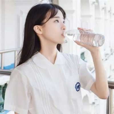 好看的单人女生头像_清纯头像女生简单