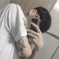 挡住脸的男生头像-网图头像男生挡脸