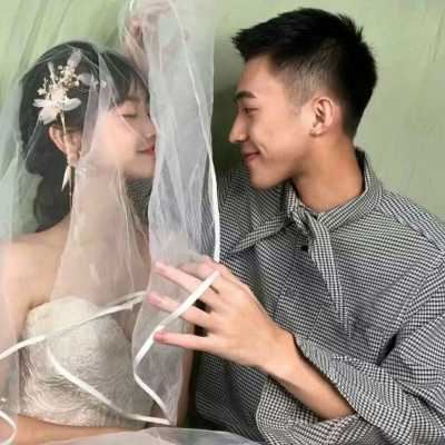 情侣头像两张一组真人_情侣头像真人两张配对一人一张