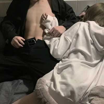 ins情侣头像一人一张|ins情头高清图片一对