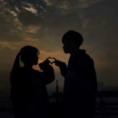 夕阳下的情侣头像|夕阳背景头像女